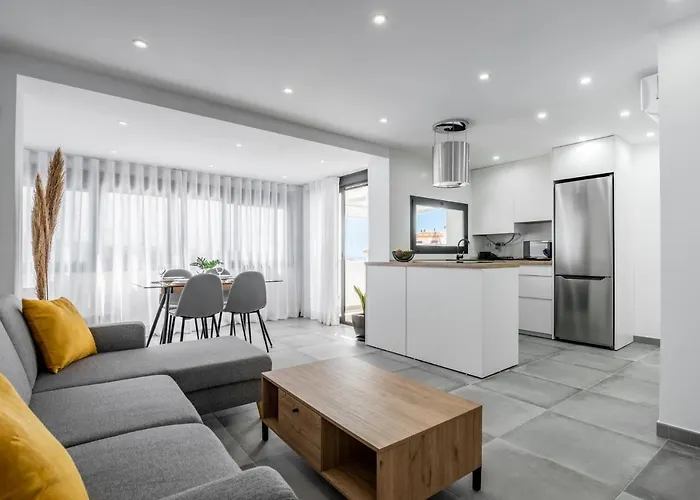 Atico En Casco Antiguo